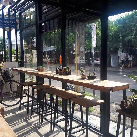 Sleep With You - Hatch Co-Living And Co-Working Space เชียงใหม่ ภายนอก รูปภาพ