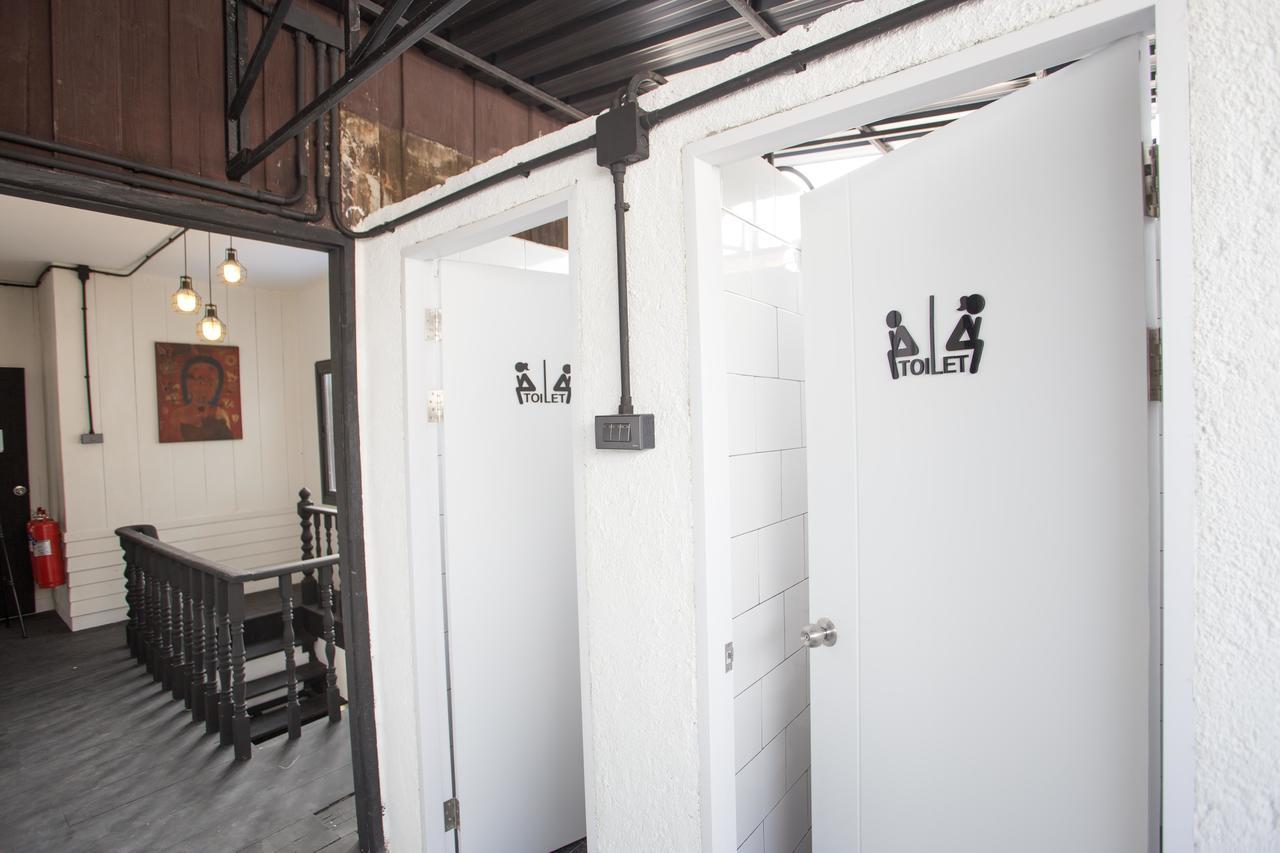 Sleep With You - Hatch Co-Living And Co-Working Space เชียงใหม่ ภายนอก รูปภาพ