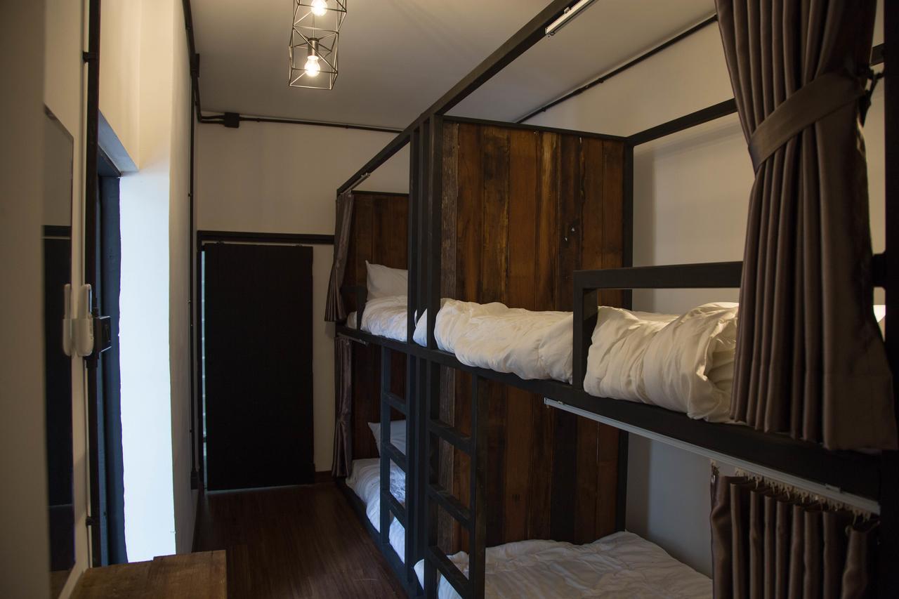Sleep With You - Hatch Co-Living And Co-Working Space เชียงใหม่ ภายนอก รูปภาพ
