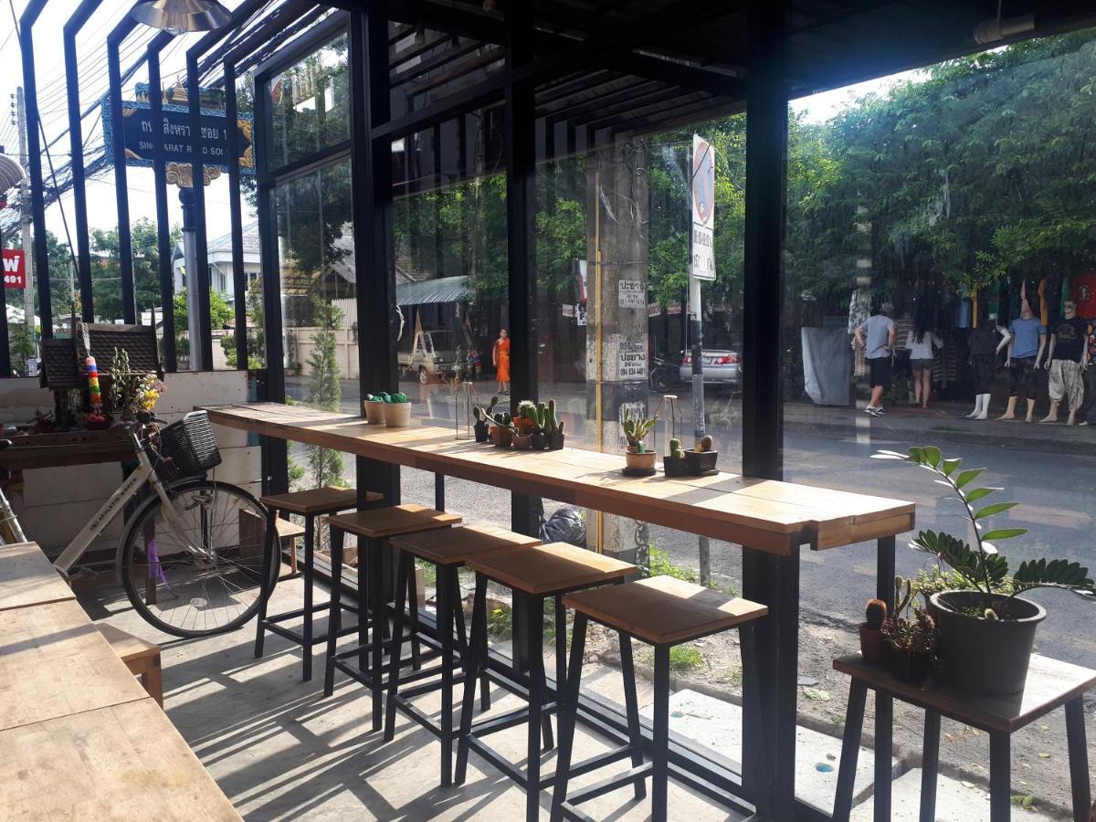 Sleep With You - Hatch Co-Living And Co-Working Space เชียงใหม่ ภายนอก รูปภาพ