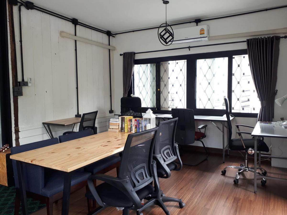 Sleep With You - Hatch Co-Living And Co-Working Space เชียงใหม่ ภายนอก รูปภาพ